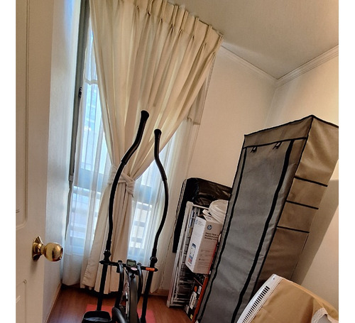 ¡una Joyita De Departamento Con 2 Dormitorios Y Un Baño!