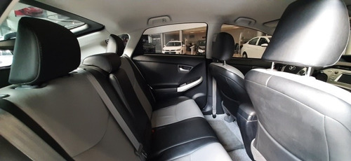 Imagen 9 de 14 de Toyota Prius 2015 1.8 Base Mt