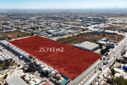 Terreno Para Desarrollar Un Concepto Residencial, Comercial O Mixto Al Oriente De La Ciudad, Vill...