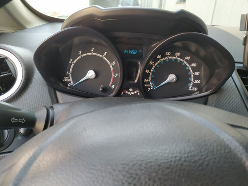 Imagem 8 de 8 de Ford Fiesta 2015 1.5 Se Flex 5p