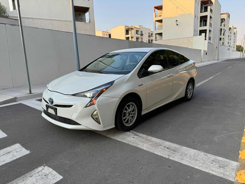 Toyota Prius 1.8 Premium Cvt