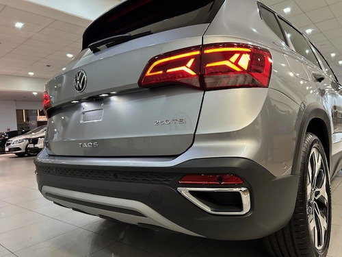 Volkswagen Taos 1.4 250 TSI TOTAL FLEX HIGHLINE AUTOMÁTICO