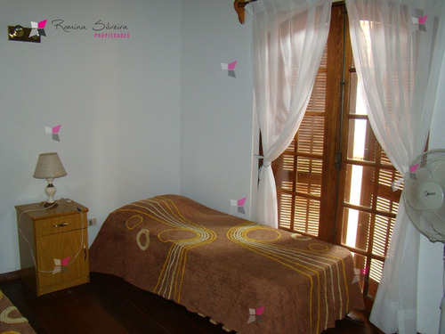 Casa En Golf, 4 Dormitorios *- Ref: 7419