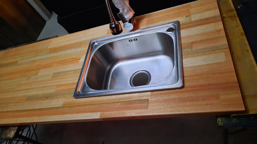 Imagen 3 de 10 de Mesada De Cocina En Finger 180x60cm Oferta