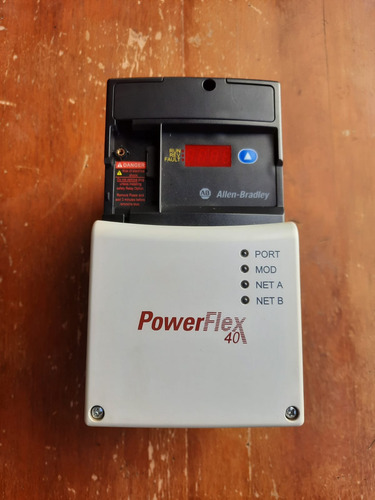 Inversor Power Flex 40 22d-d010n104 5cv 380 480v - Semi Novo (Usado)