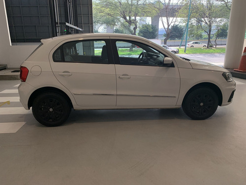 Imagen 12 de 15 de Volkswagen Gol 2018 1.6 Trendline Mt 5 P