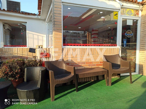 Imagen 3 de 6 de En Venta De Casa Con Uso Comercial Y Locales En San Diego Urb. Remanso