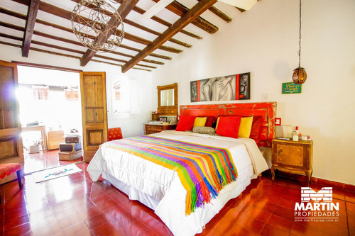 Chacra En Capilla Del Señor. Casa De Campo Y Casa De Huéspedes. Lote 17.745 M2. Pileta Y Bosquecito.