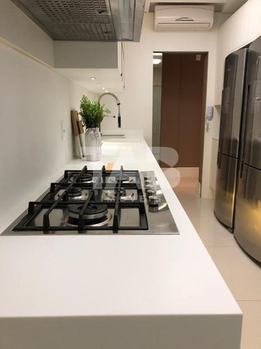 Imagem 10 de 20 de Oportunidade No Brava Beach - Mobiliado E Decorado - 03 Suít - 34676