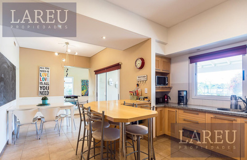 Casa En Venta - Estancias Del Pilar, La Paz.