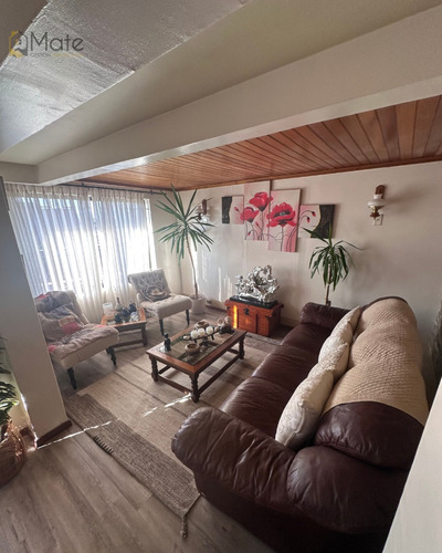 Venta Casa 5 D 4 B 190m2 San Pedro De La Paz
