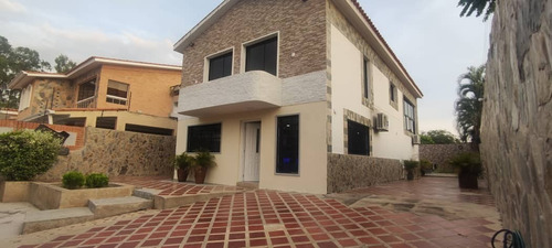 Imagen 1 de 9 de H.a Venta De Espectacular Casa En El Trigal Norte Remodelada (401 Mt2)