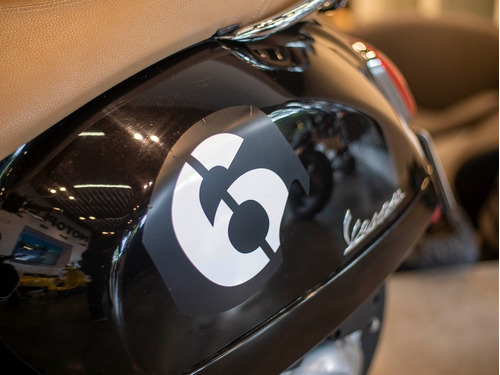 Imagen 13 de 24 de Vespa Gts 300 Negro Usado Seleccionado