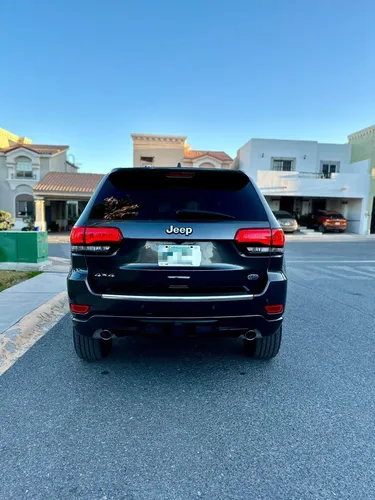 Jeep Grand Cherokee Overland