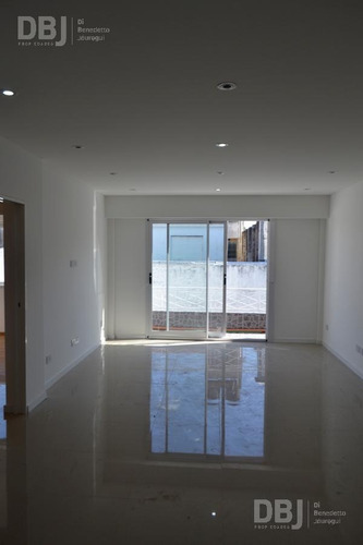 Imagen 3 de 13 de Venta Ya! - Semipiso - Muy Luminoso - Detalles Categoria - Terraza Propia