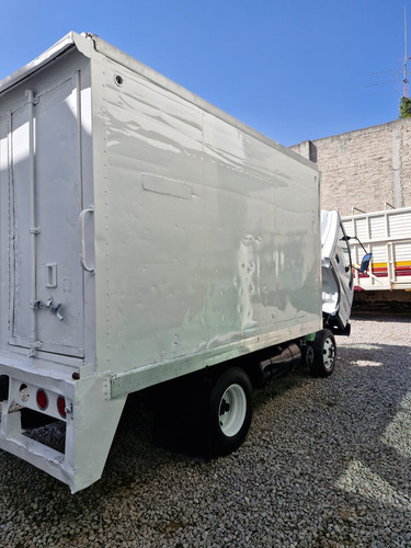 Isuzu Elf 400 Modelo 2008