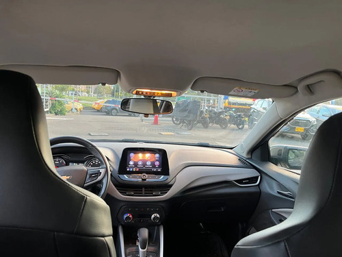 Chevrolet Onix 1.0T Premier Hatch At