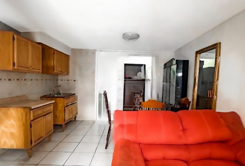 Venta De Casa En Fuentes De Ecatepec, Ecatepec De Morelos. Jtc068