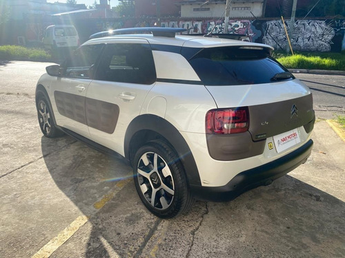 Imagen 2 de 22 de Citroën C4 Cactus 1.2 Pure Tech Ac234