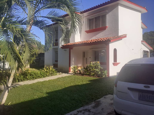 Casa En Colinas De Guataparo. Plc-727