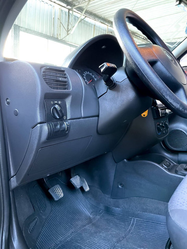 Imagem 5 de 11 de Chevrolet Corsa 1.4 Mpfi Maxx 8v Flex 4p Manual