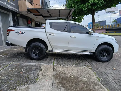 Mitsubishi L200 2.5l