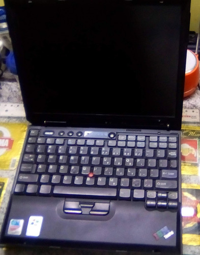 Notebook Ibm Thinkpad X31 Para Retirar Peças Ou Consertar