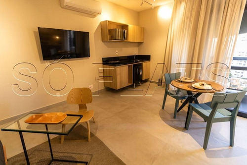 Imagem 4 de 15 de Flat No Itaim, Entre A Av. Cidade Jardim E Faria Lima - Sf34266