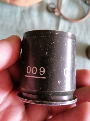 Imagen 2 de 3 de Cenicero Militar De Aluminio De Vaina 40mm