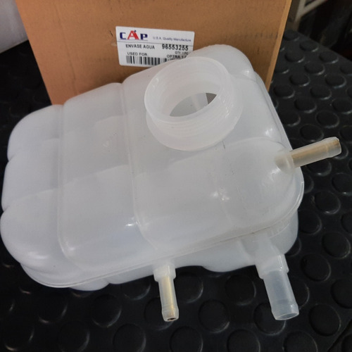 Envase De Agua Refrigerante Radiador Chevrolet Optra