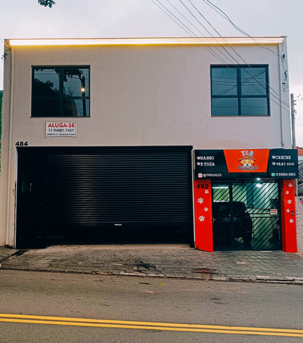 Ponto Comercial, Salão 220 Metros( Valor C/ Iptu ) 02,04ou06 Vagas Cobertas,02 Banheiros, Pé Direito 3,80 De Altura, Localizado Na Rua: Dr. Mario Vicente,484 Bairro Do Ipiranga São Paulo Sp