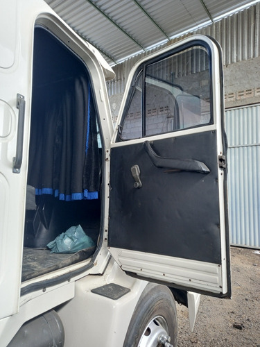 Imagem 15 de 15 de Volvo Nl10 340