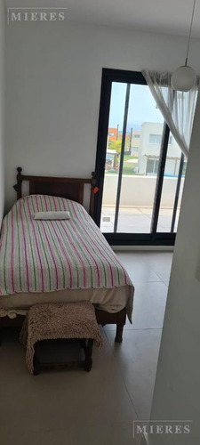 Casa En Venta En Puertos Barrio Vistas!!