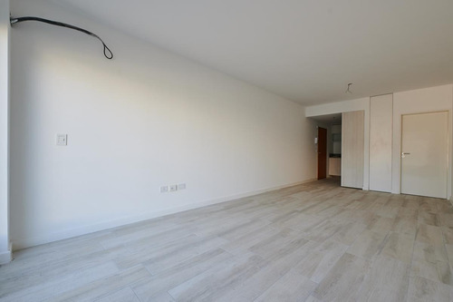 Imagen 9 de 17 de Venta Monoambiente Con Balcon Apto Profesional - Barracas