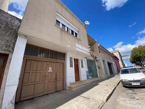 Gran Propedad En Venta En El Centro De San Carlos! Casa De 3 Plantas, Con Local Comercial!