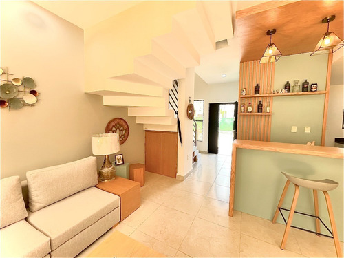 Imagen 2 de 21 de Casa En Venta De 3 Recamaras, Zona Centro Maya Playa Del Carmen