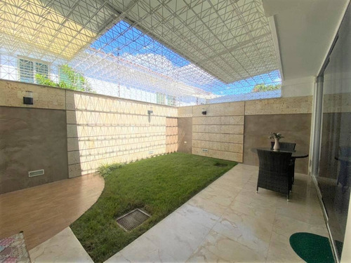 Imagen 14 de 15 de Jessica Serino Remax Alcanza Vende Hermoso Townhouse En Manantial 04243387300