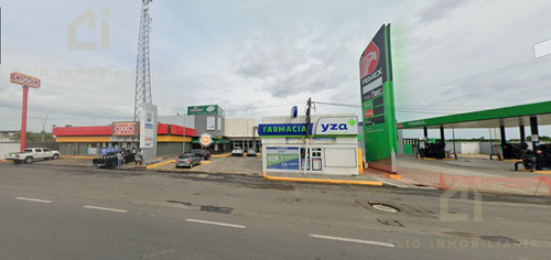 Local En Renta En Veracruz, Boca Del Río, Con 50 M2, A 5 Minutos De La Plaza Comercial El Dorado