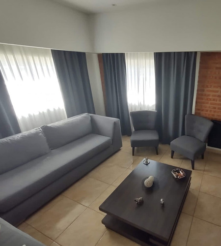Imagen 10 de 30 de Venta Casa 3 Dormitorios Con Pileta, Cipolletti