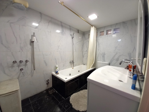 Ph En Venta Multifamiliar 4 Amb Mas 2 Departamentos En San Cristóbal. Apto Profesional.