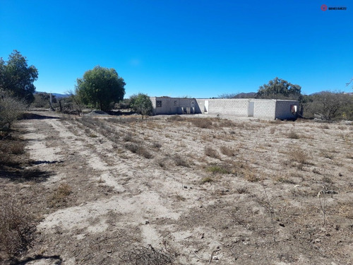 Terreno Con Construcción En Santiago De Anaya