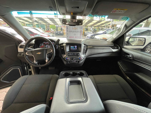 Imagen 12 de 13 de Chevrolet Suburban 2017 5.4 Ls Tela At
