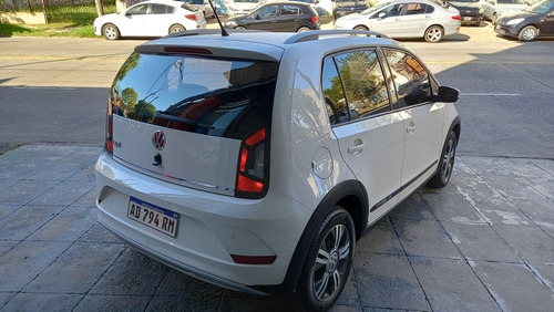 Imagen 4 de 14 de Volkswagen Up! 2019 1.0 Cross Up!