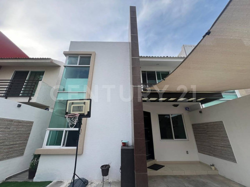Venta De Casa En El Refugio Residencial