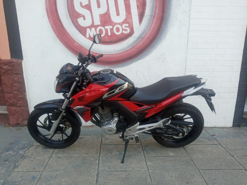 Imagem 4 de 10 de Honda Twister 250 2019 Vermelha