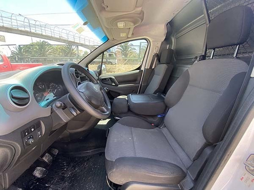 Imagen 10 de 15 de Peugeot Partner 1.6 4x2 Dsl Ab2 90 Hp Ev 2018 Jyvr94