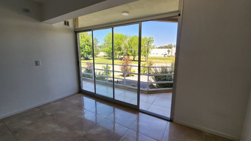 Venta Departamento 3 Ambientes Pilar Balcon Garage