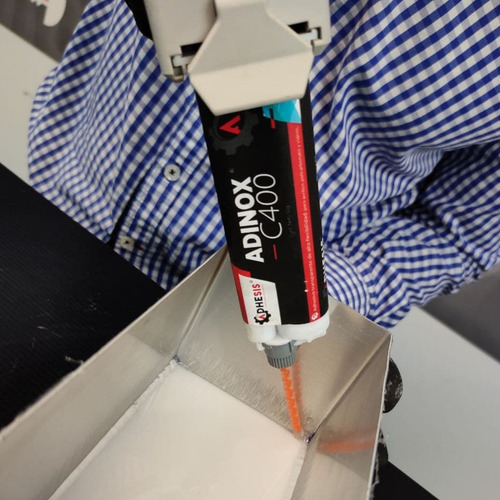 Imagen 9 de 10 de Adinox® C400, Adhesivo Transparente De Alta Flexibilidad