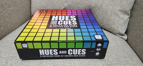 Hues And Cues A Guessing Game Of Colors And Glues (Usado)