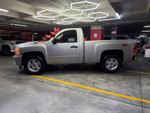 Chevrolet Cheyenne 5.3 2500 Cab Ext B 4x4 Mt